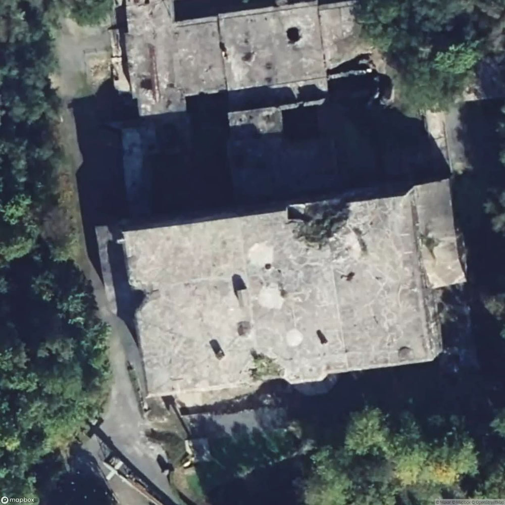The Bunker House [FRA] #01272