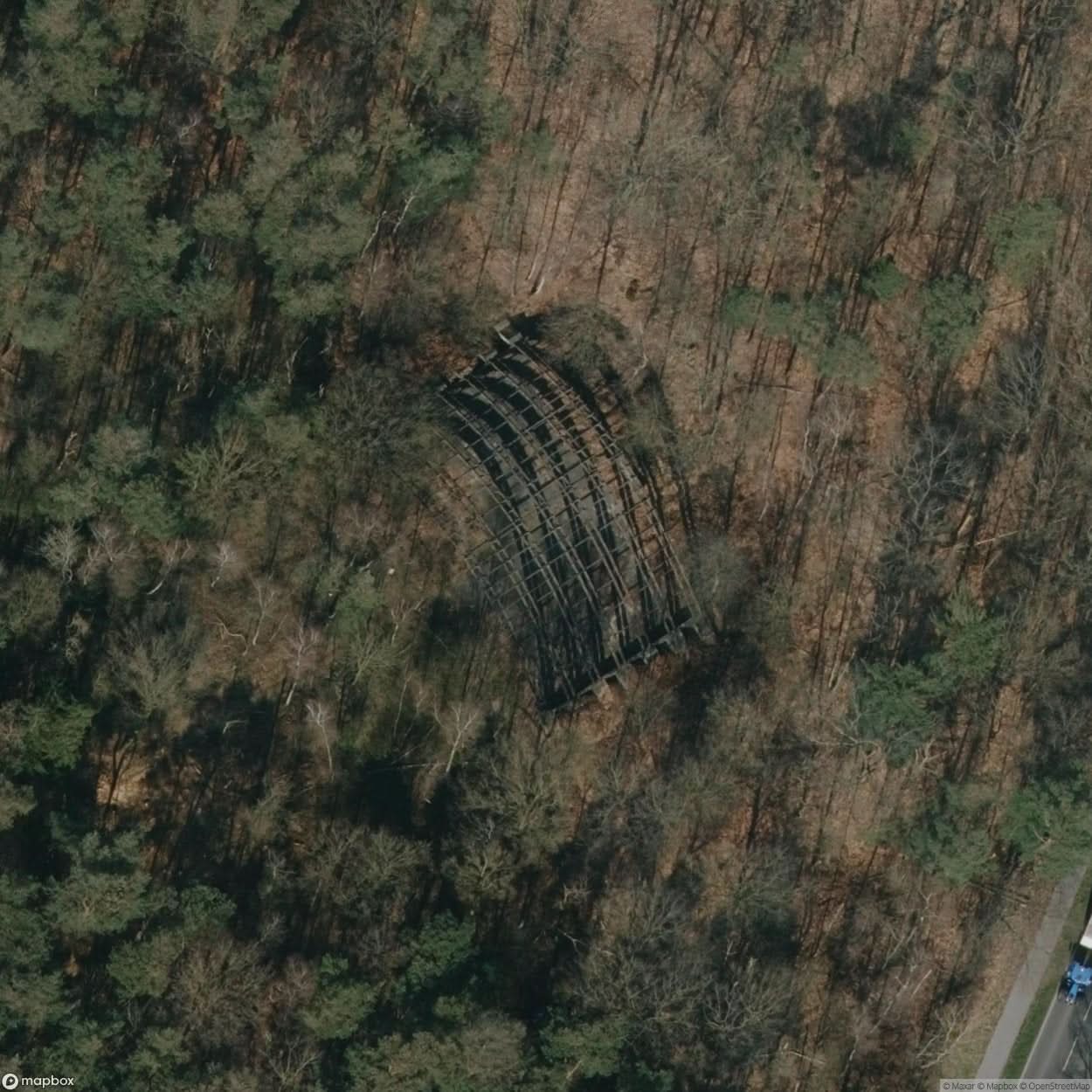 Arched Aircraft Hangar [DEU] #11789