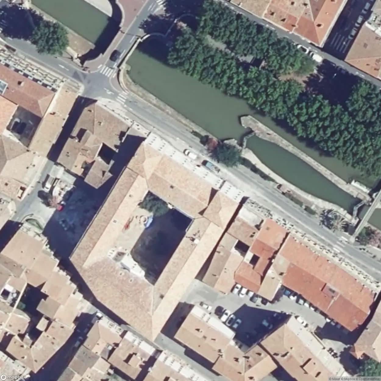 Antoinette House [FRA] #20045