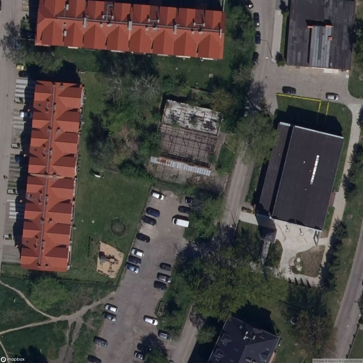 Site Unfinished Renovation Of A Large House [POL] #34288
