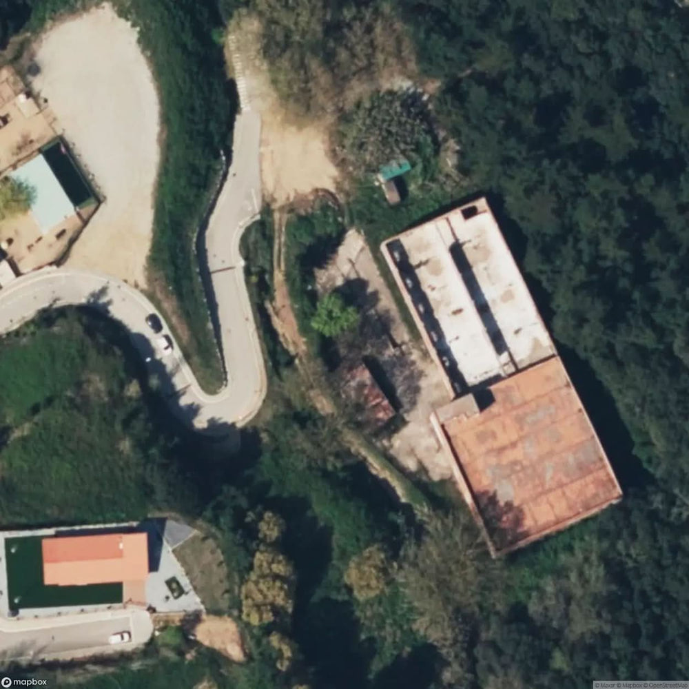 Factory On The Hillsides [ESP] #05632