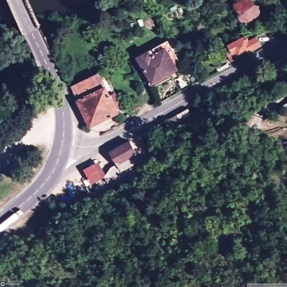Garage And Building [FRA] #20204