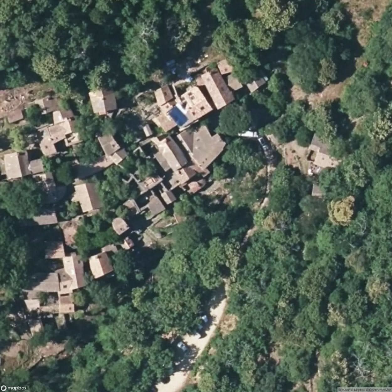 Abandoned Village Mons [FRA] #01753