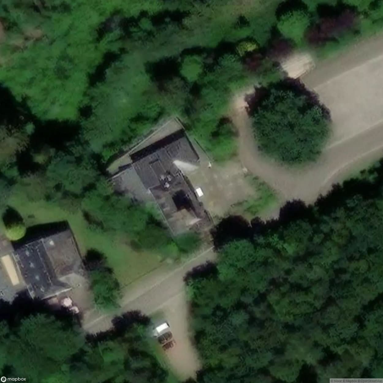 Site Abandoned Car Repair Shop [BEL] #32590