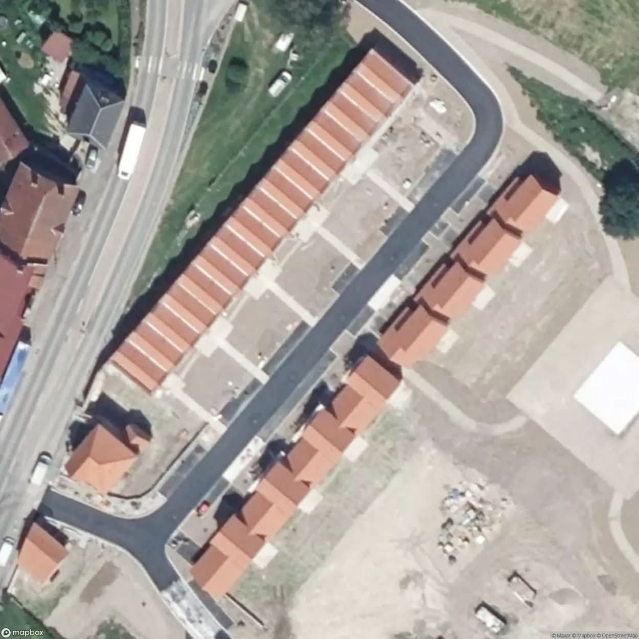B School School B [FRA] #04873