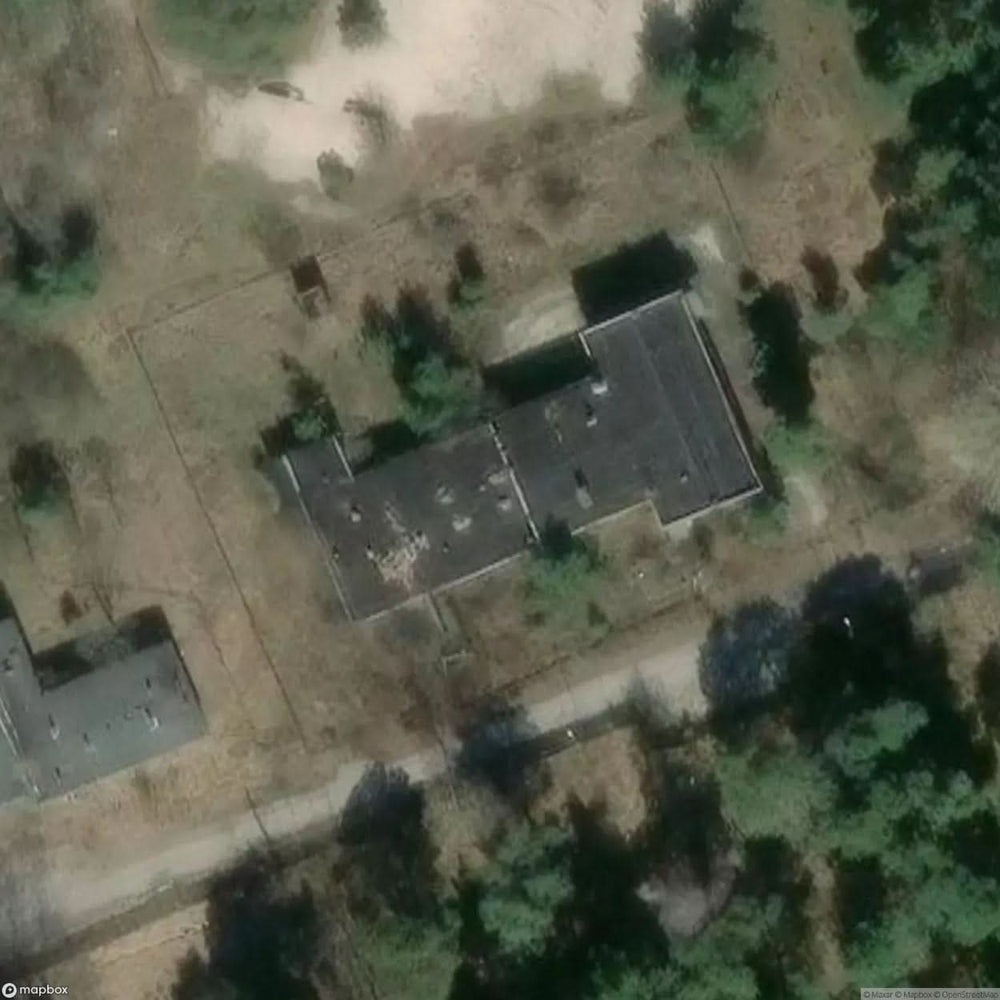 Abandoned Military Bunker Shelter Next To Trains [POL] #32172