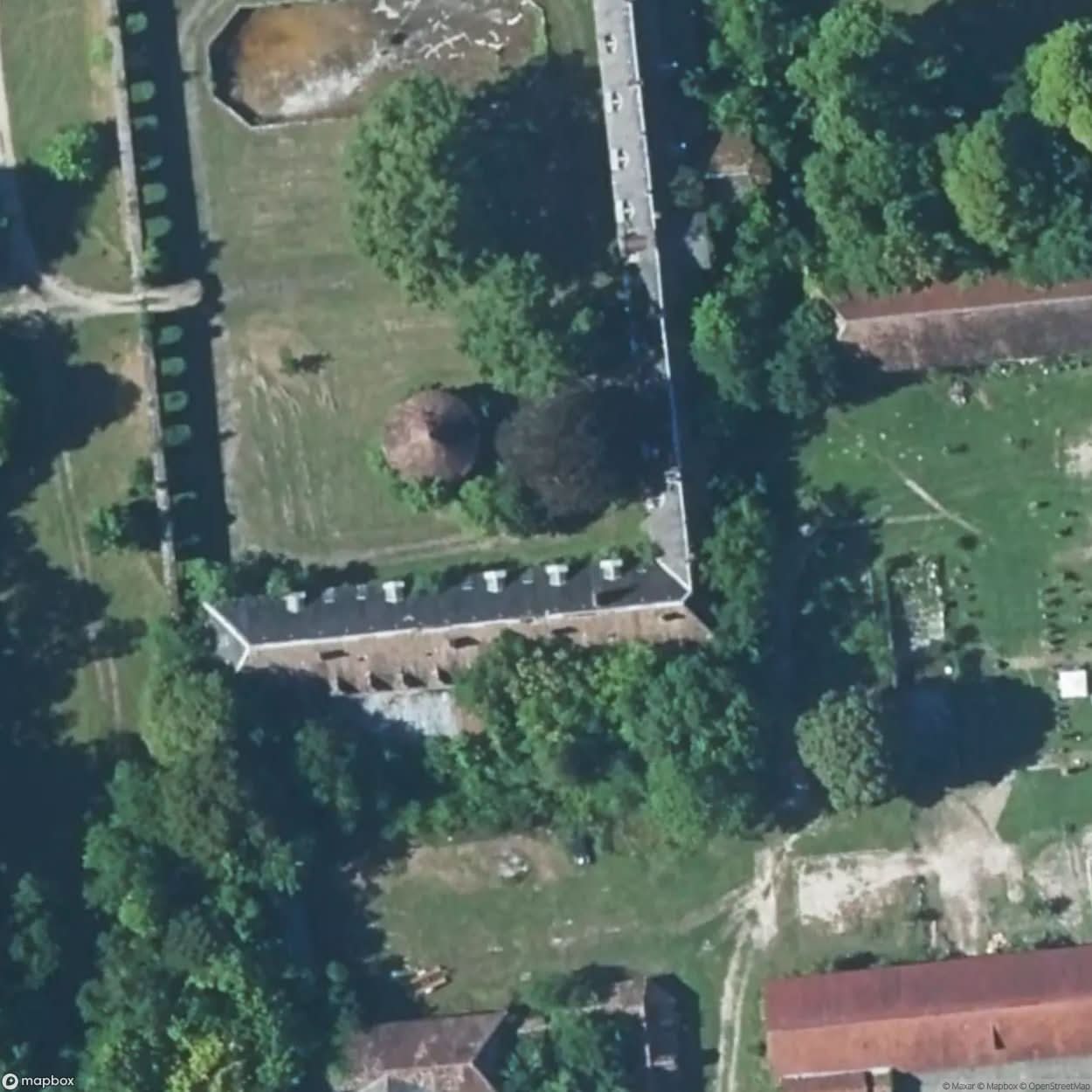 Manor House With Boat [FRA] #19248