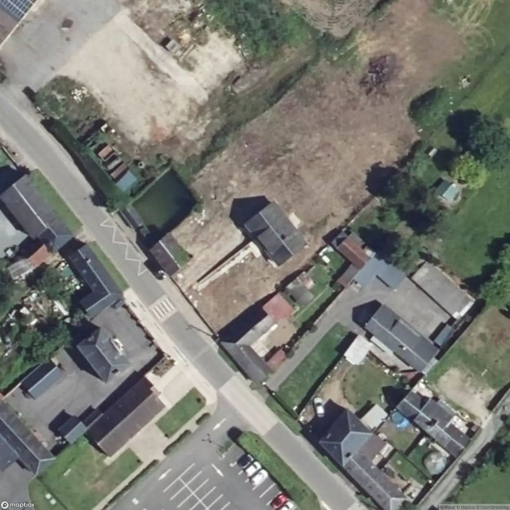 Marionettes House [FRA] #01305