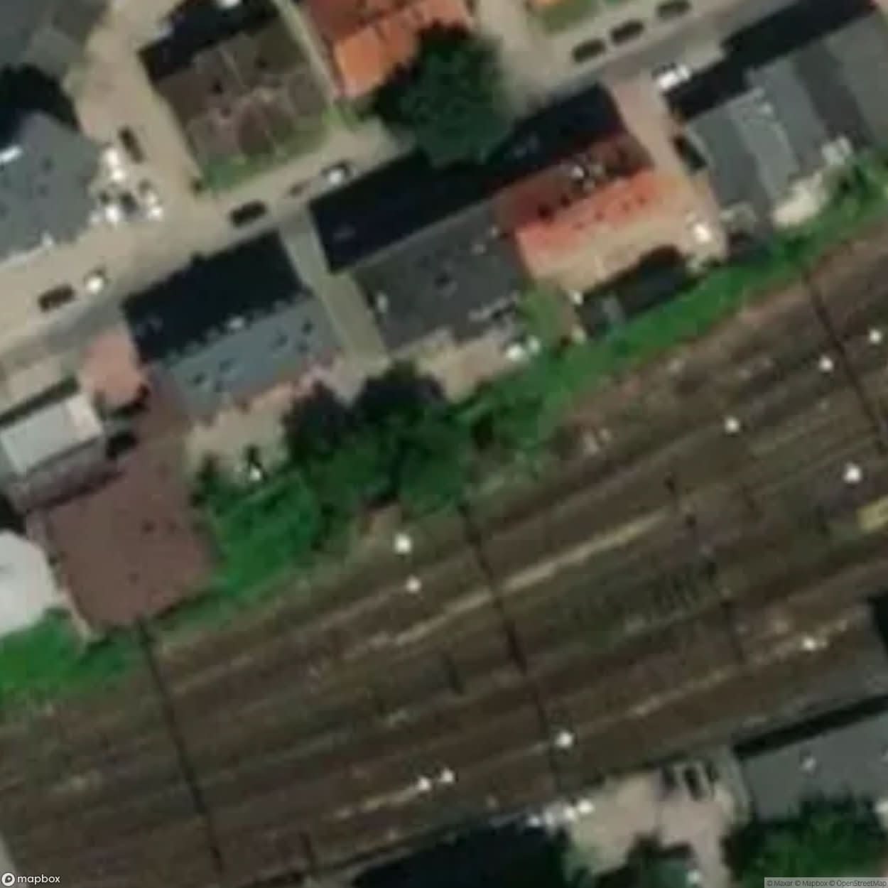 Site Abandoned Building On The Tracks [POL] #34157
