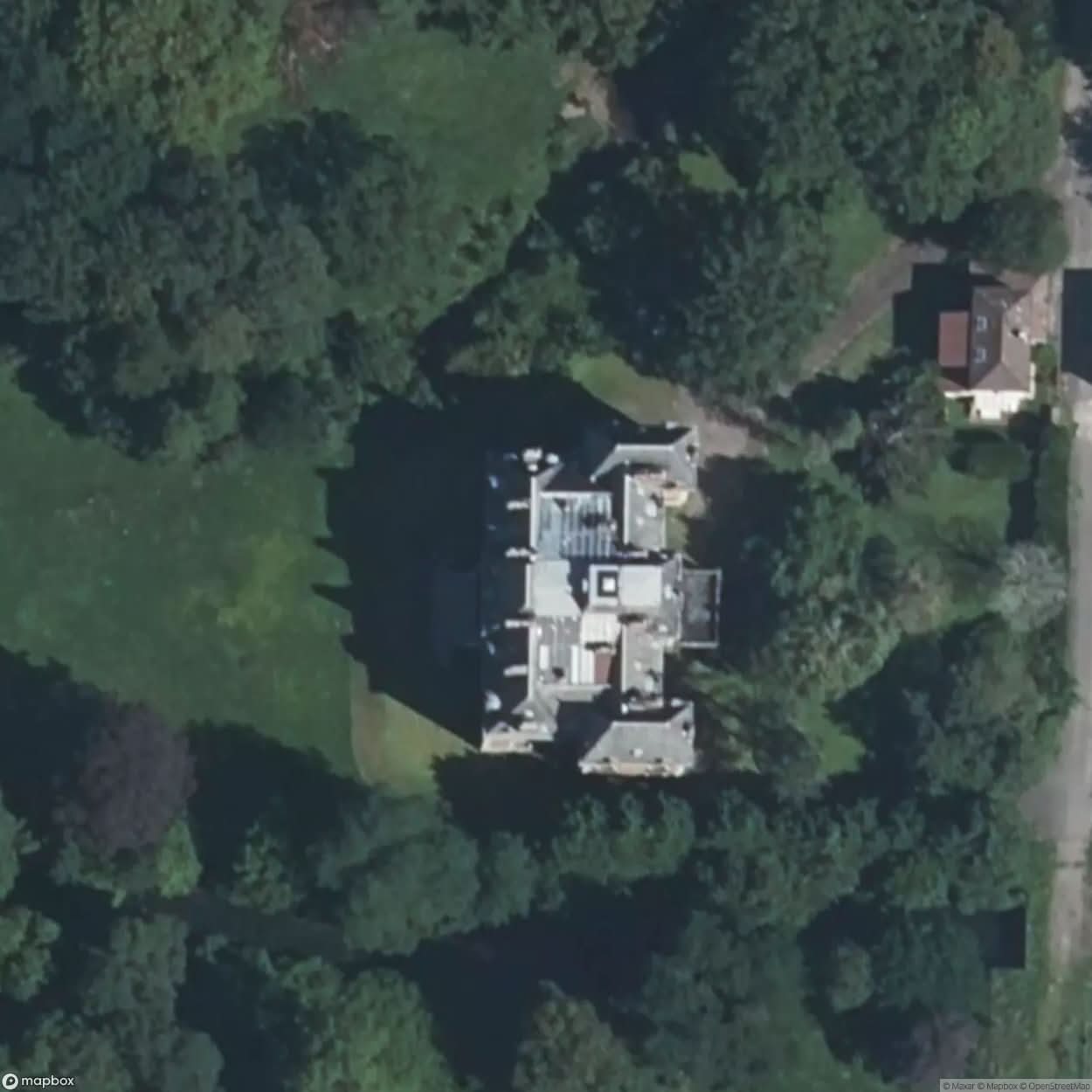 Sopan Manor [FRA] #19434