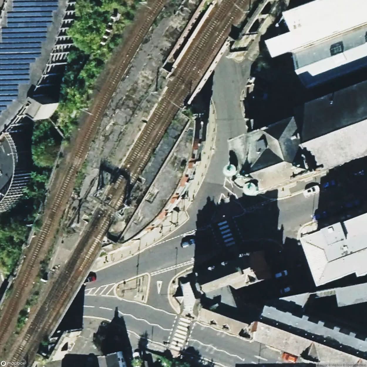 Shop Homless Break In Often [GBR] #35619