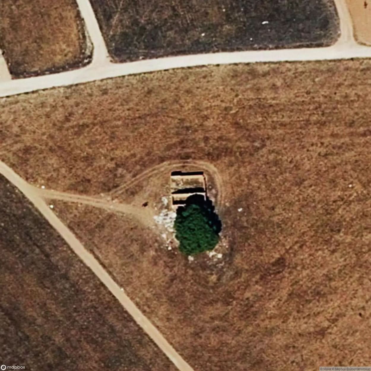 It Has A Abandoned House And A Abanded Car Shed [ESP] #21854