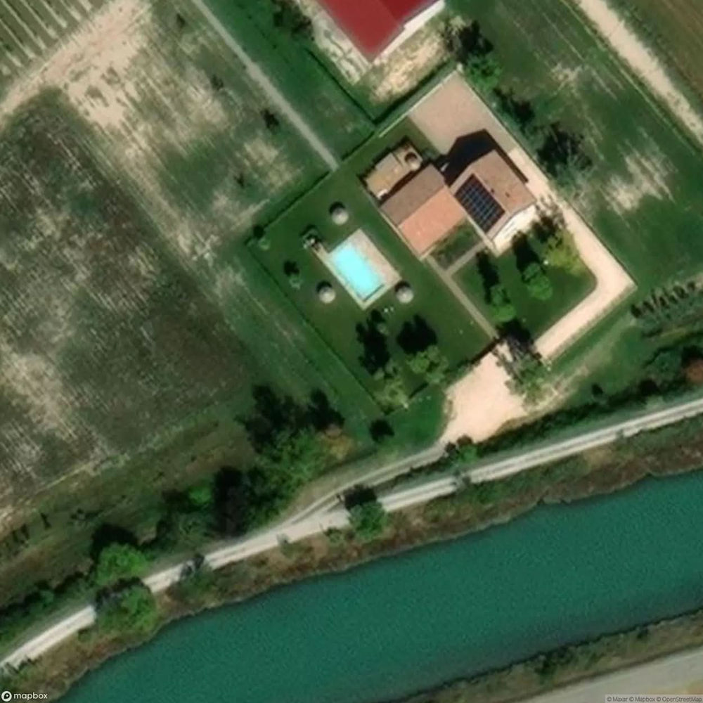 House At The Tagliamento Canal [ITA] #02636