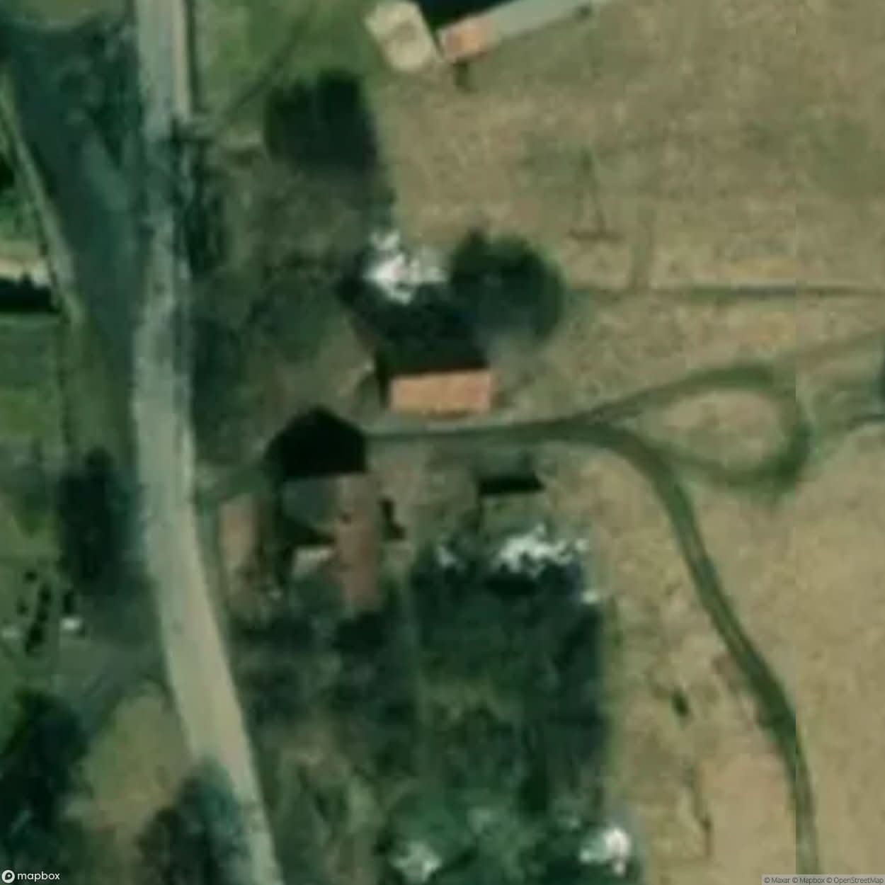 Residential Building Abandoned House With Garage Furnished [POL] #24504