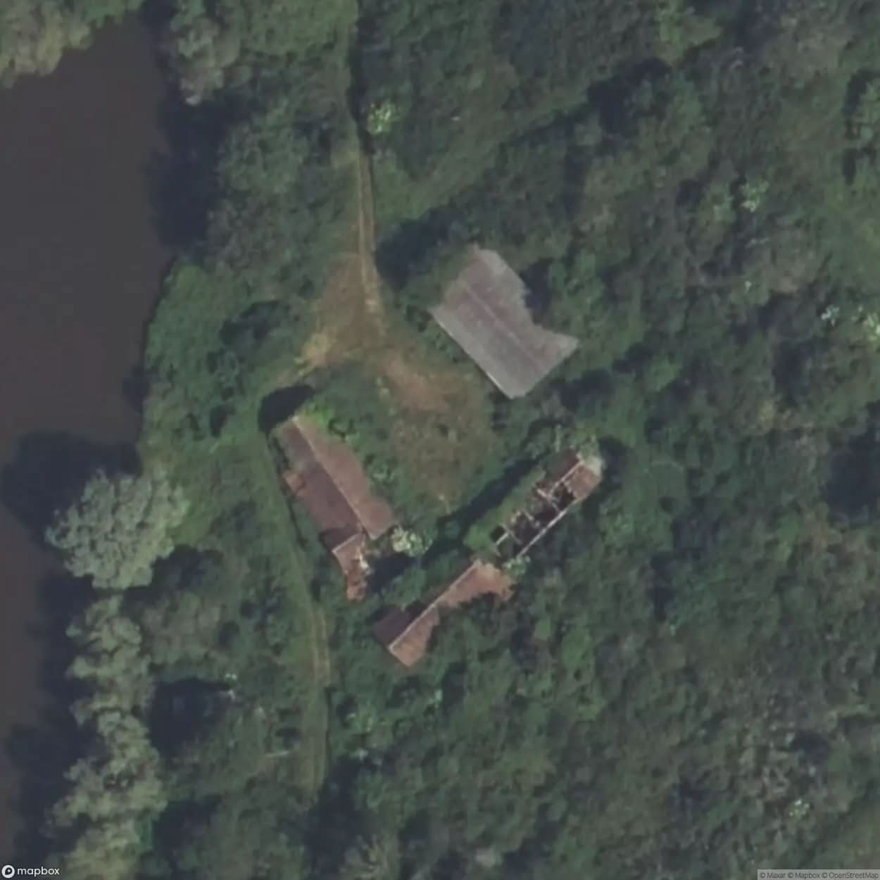 Loctogone Retirement Home [FRA] #19646