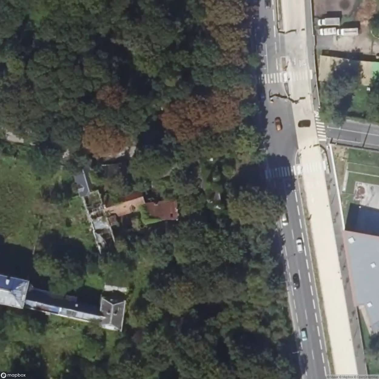 Saucy Manor [FRA] #19255