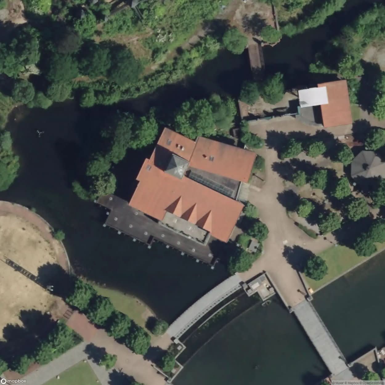Chateau De La Poupliere Chateau Marko Bey Chateau Goldfinger [DEU] #19173