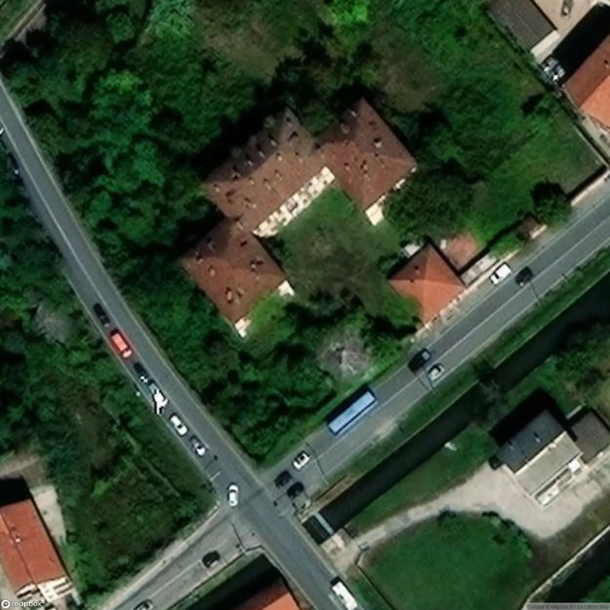 Trendy Villa [ITA] #01726