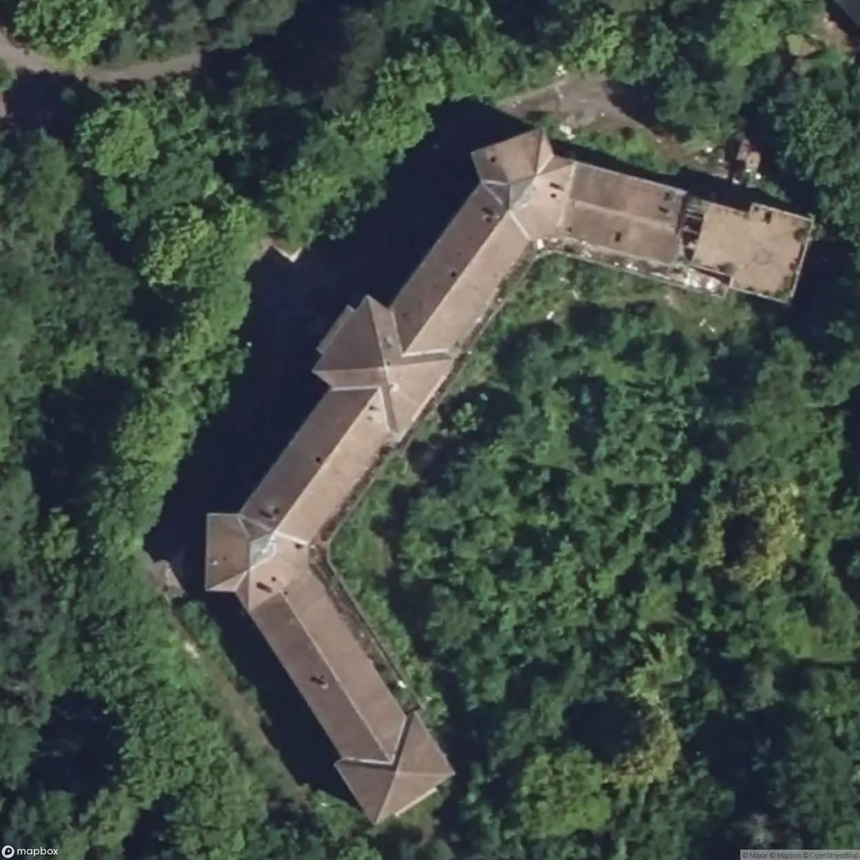 Abandoned Hospital Otwock [FRA] #21148