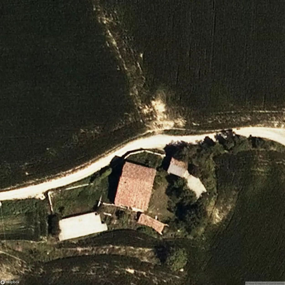 Abandoned House Kinda Falling A Part Though [ESP] #21874