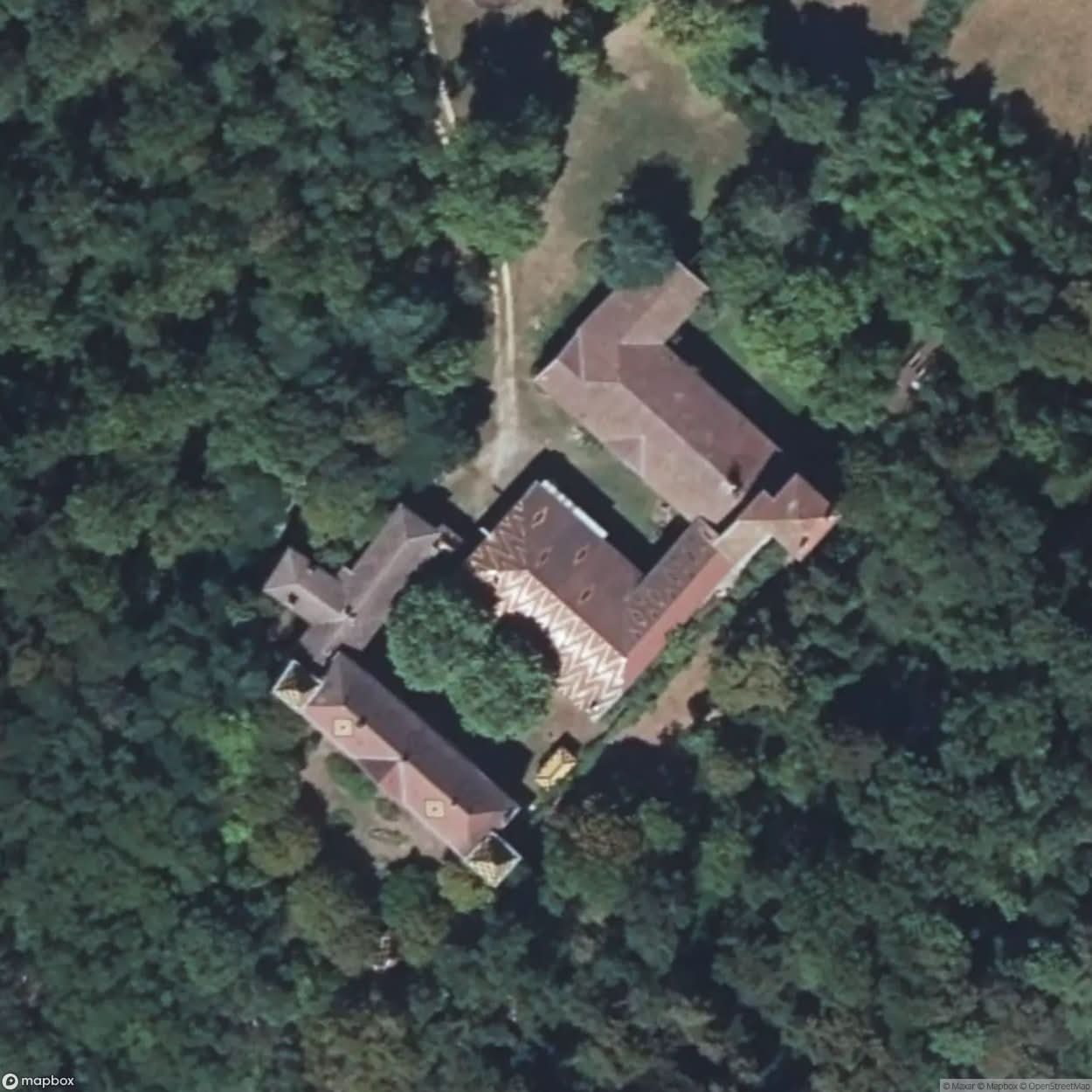 Chateau De La Cumane [FRA] #19389